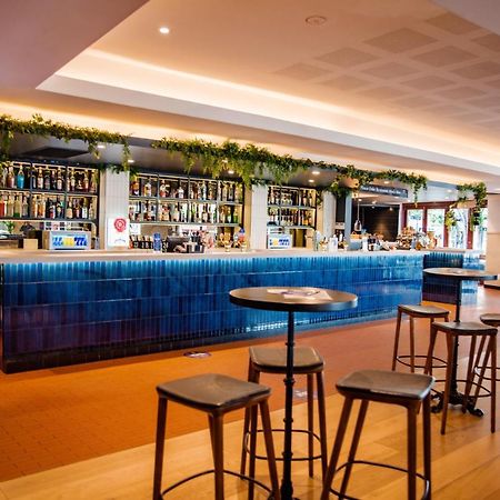 Bankstown Hotel Экстерьер фото