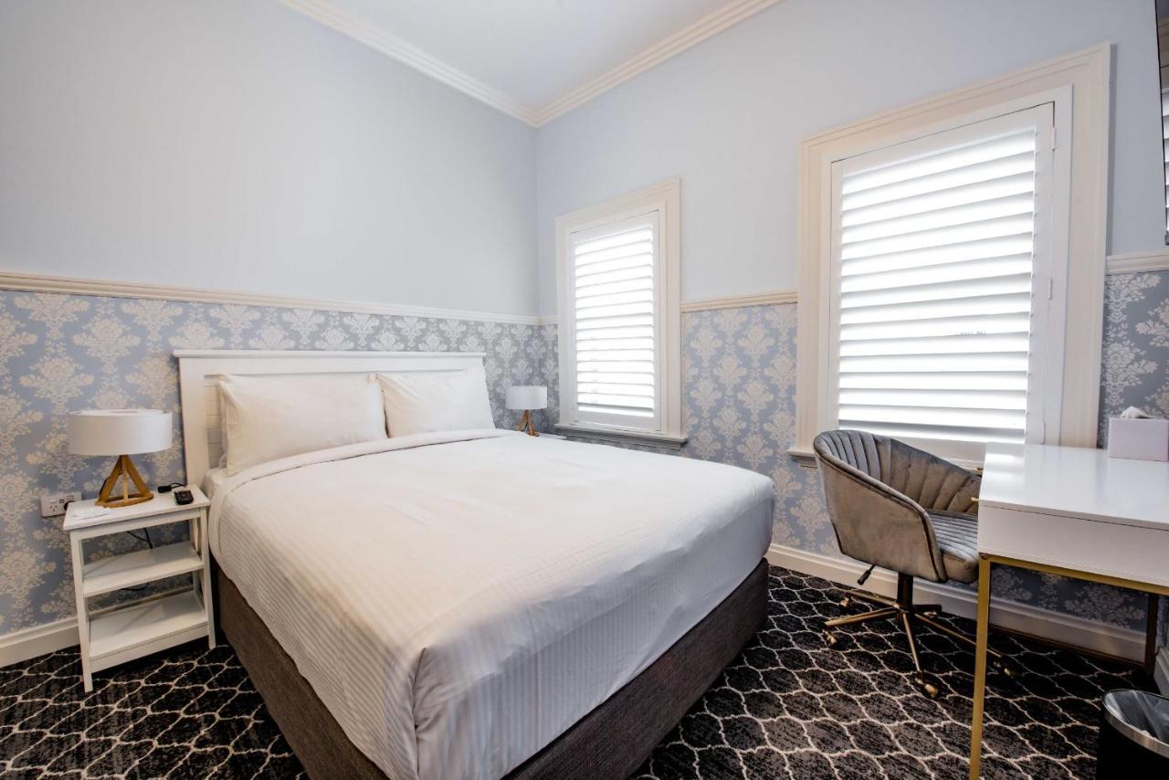 Bankstown Hotel Экстерьер фото