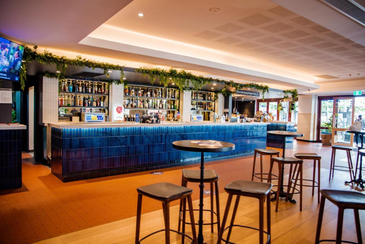 Bankstown Hotel Экстерьер фото