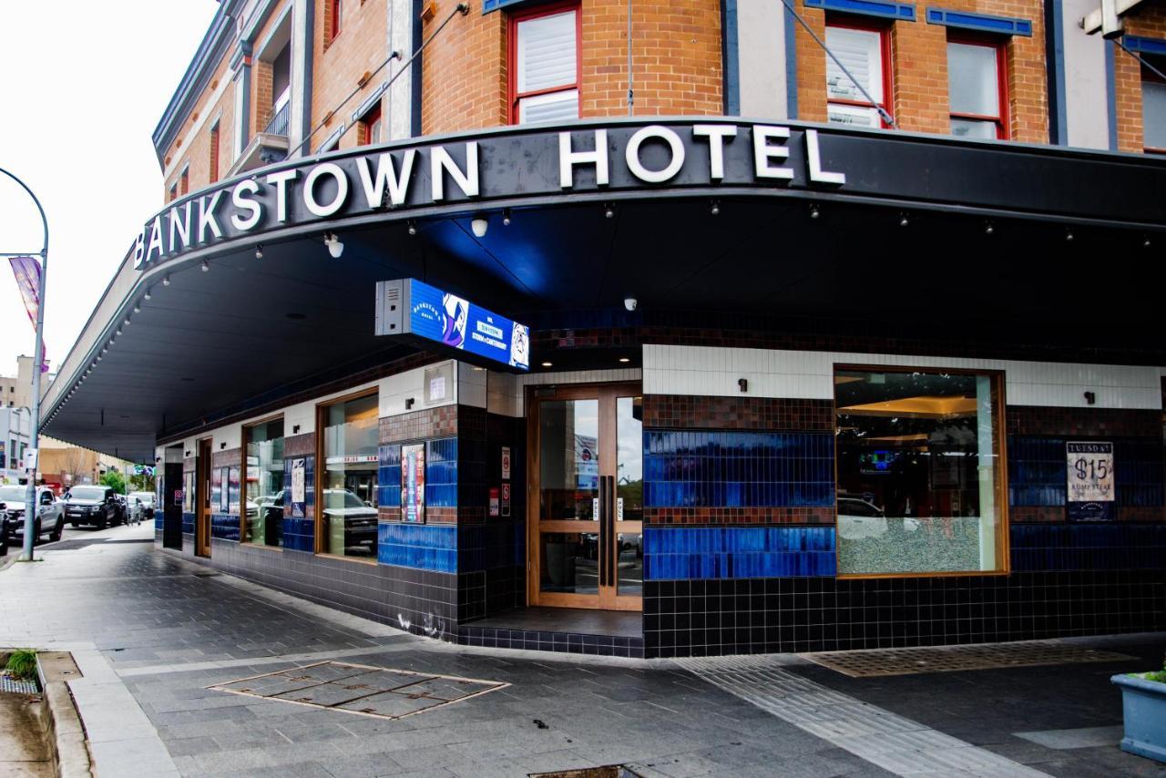 Bankstown Hotel Экстерьер фото